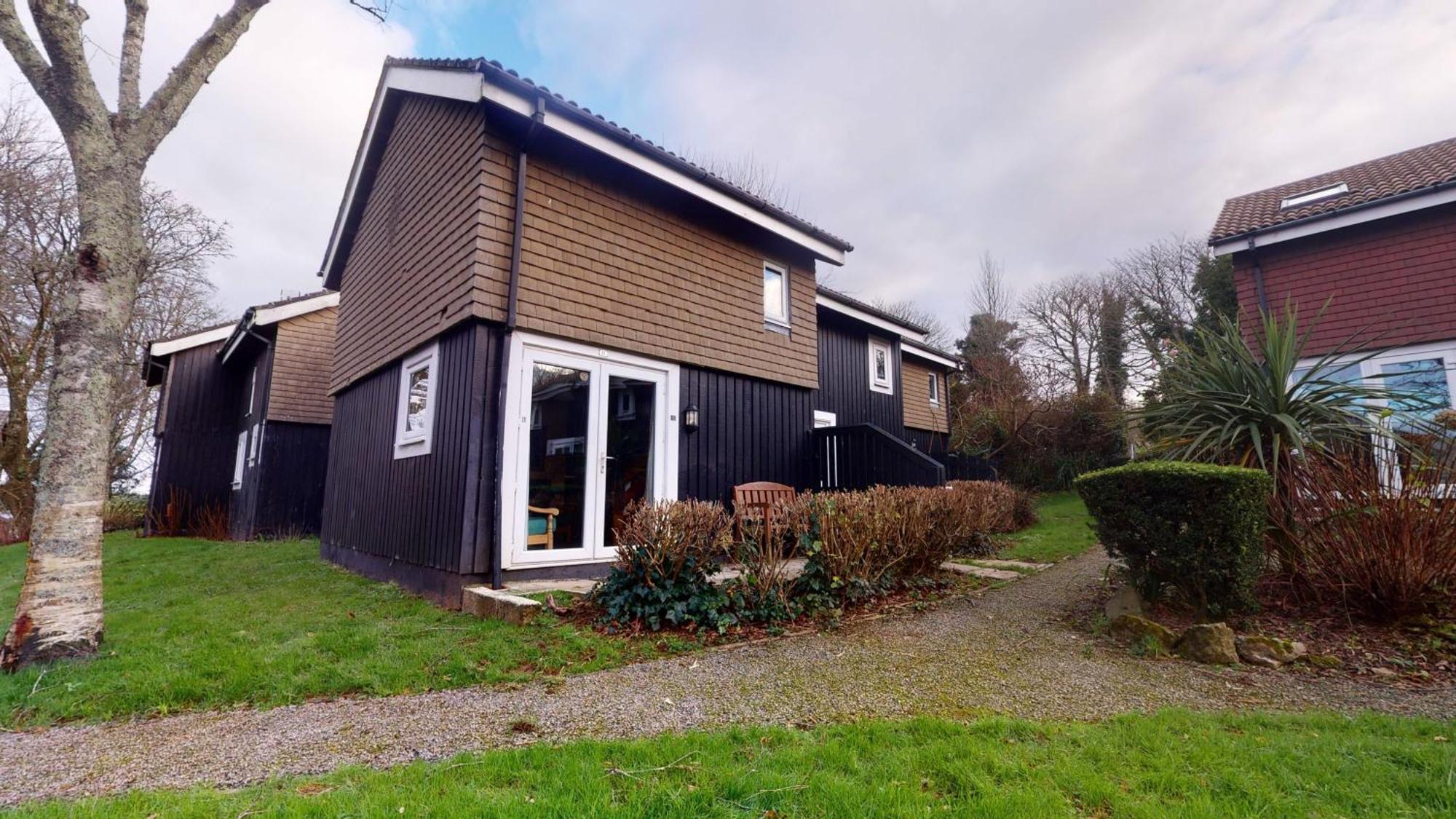 11 Strawberry Hill, Tolroy Manor Hayle